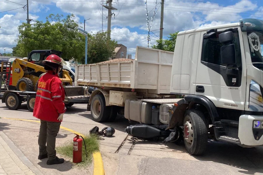 Seguridad Vial en Alerta: Grave Accidente en el Barrio Ferroviario Reaviva el Debate sobre el Tránsito Pesado