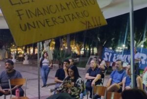 Paro docente UNdeC Chilecito por falta de respuesta