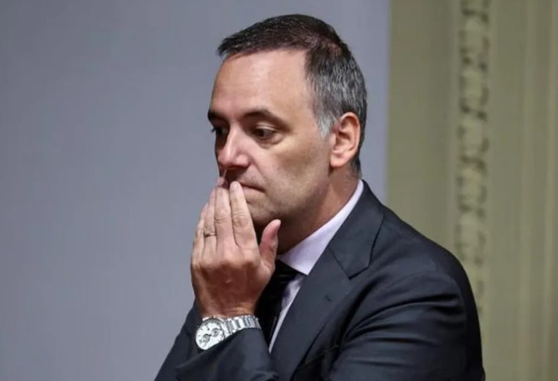 Adorni demora su declaración jurada y expone una nueva tensión política en el Gobierno