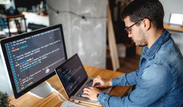 El Gobierno de La Rioja apuesta al empleo joven en medio de la crisis laboral