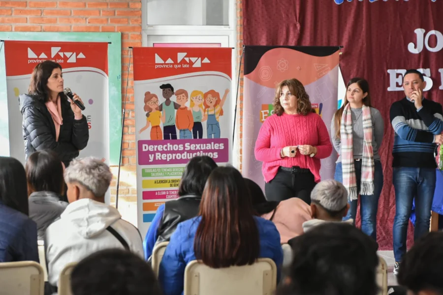 Embarazo adolescente en La Rioja: la tasa cayó un 77%