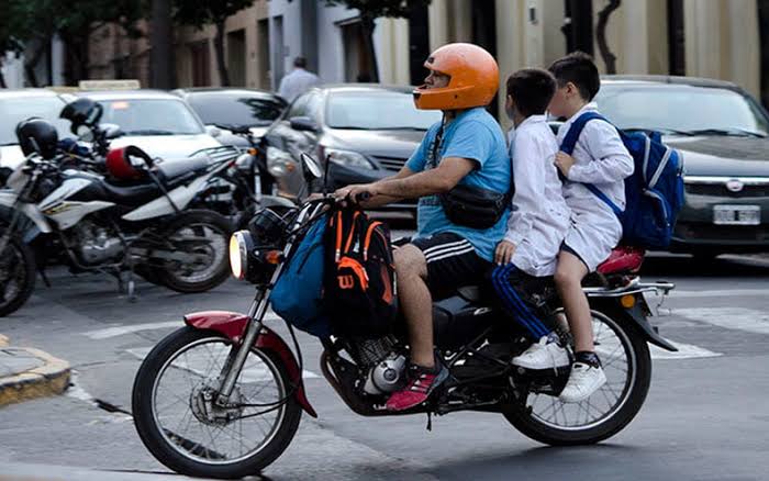 Accidente en Ruta 14: motociclista grave tras chocar un animal