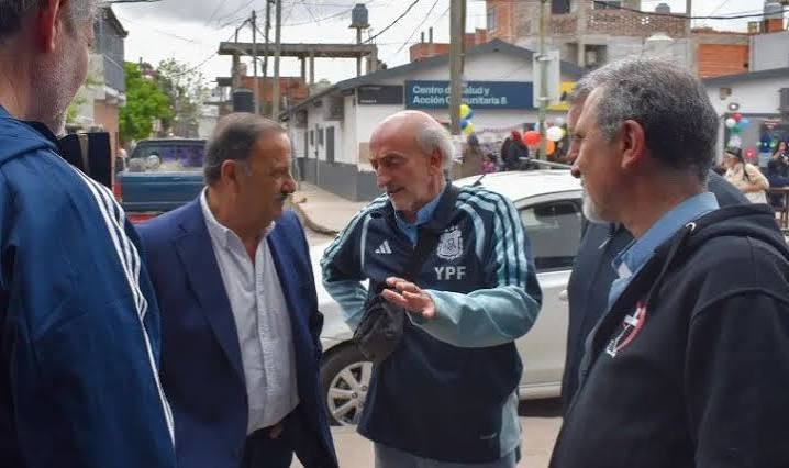 Quintela en villas porteñas: crítica social al ajuste de Milei